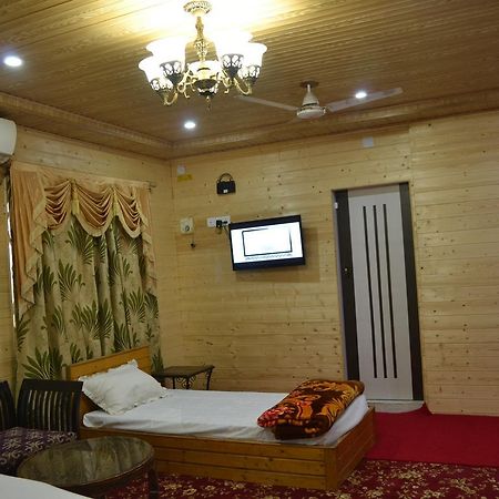 Hotel Grg Residency Srīnagar Екстериор снимка